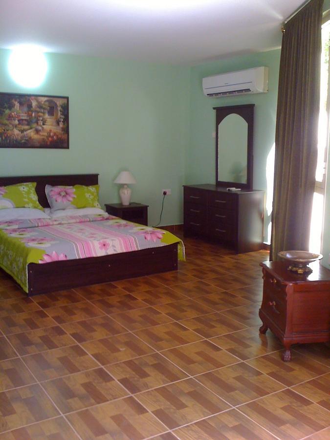 Garden Roomz Oman Bed & Breakfast 2*